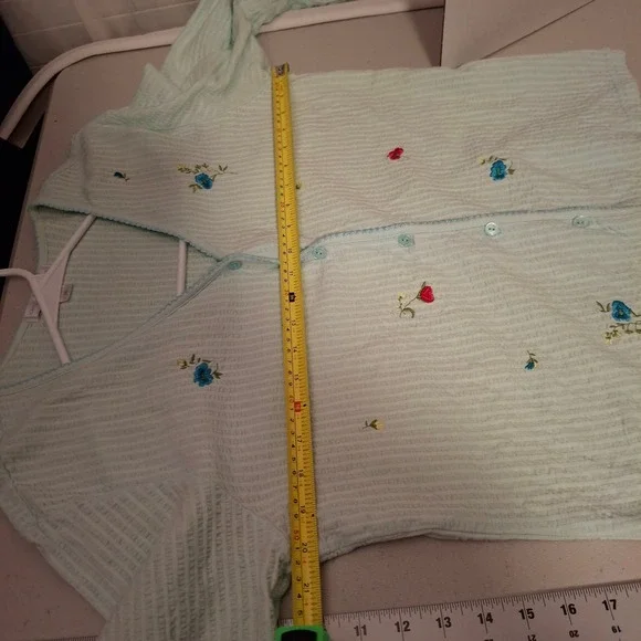 CAROLE HOCHMAN Light Blue Waffle Knit Embroidered Button Front Cardigan M - Picture 6 of 6